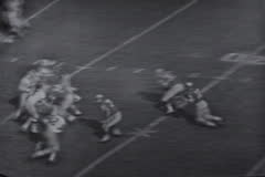 GREEN BAY PACKERS DEFEAT DETROIT LIONS - 1965 - Film & Video Stock